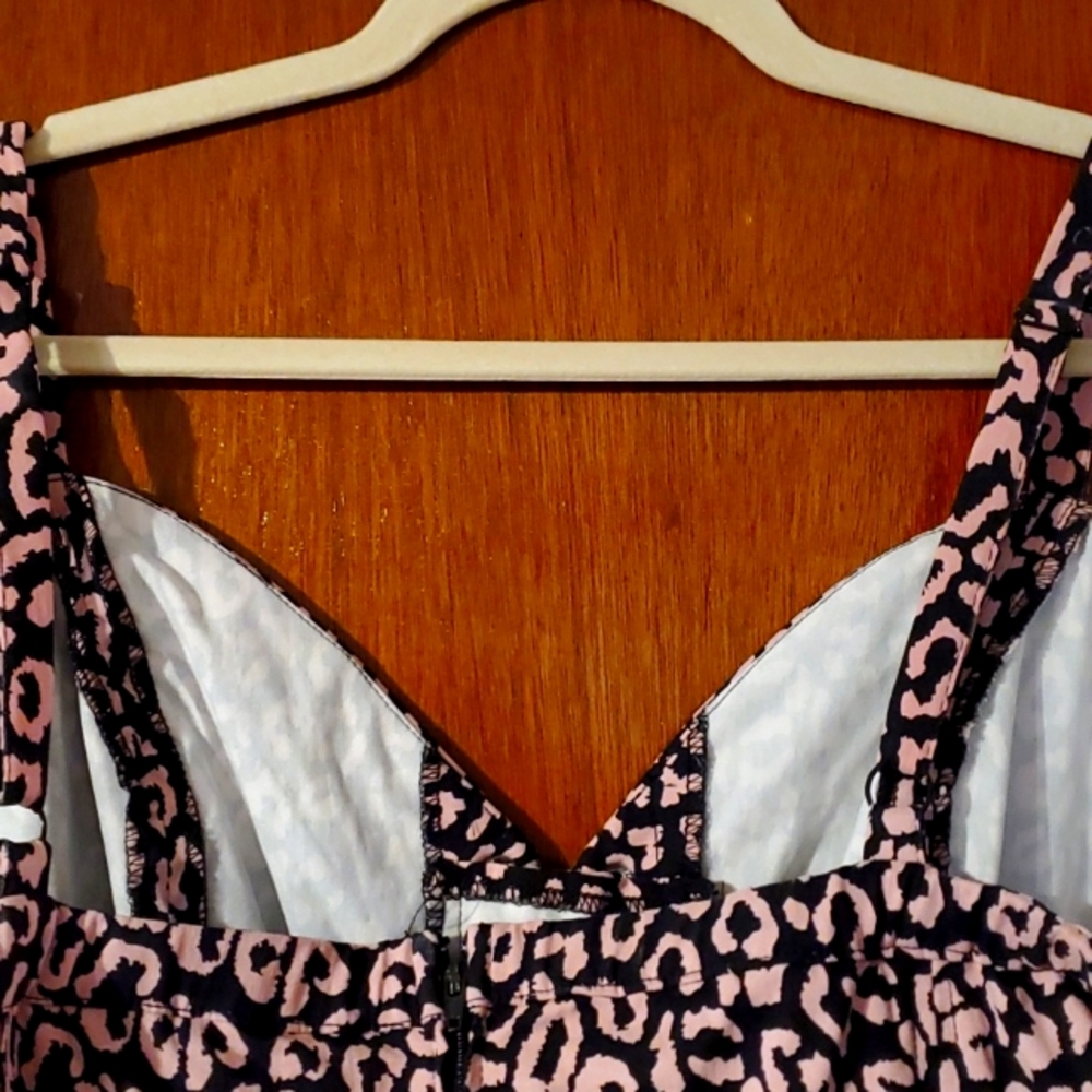 Torrid Spaghetti Strap Top on the Wild Side - 4X - Picture 6 of 7